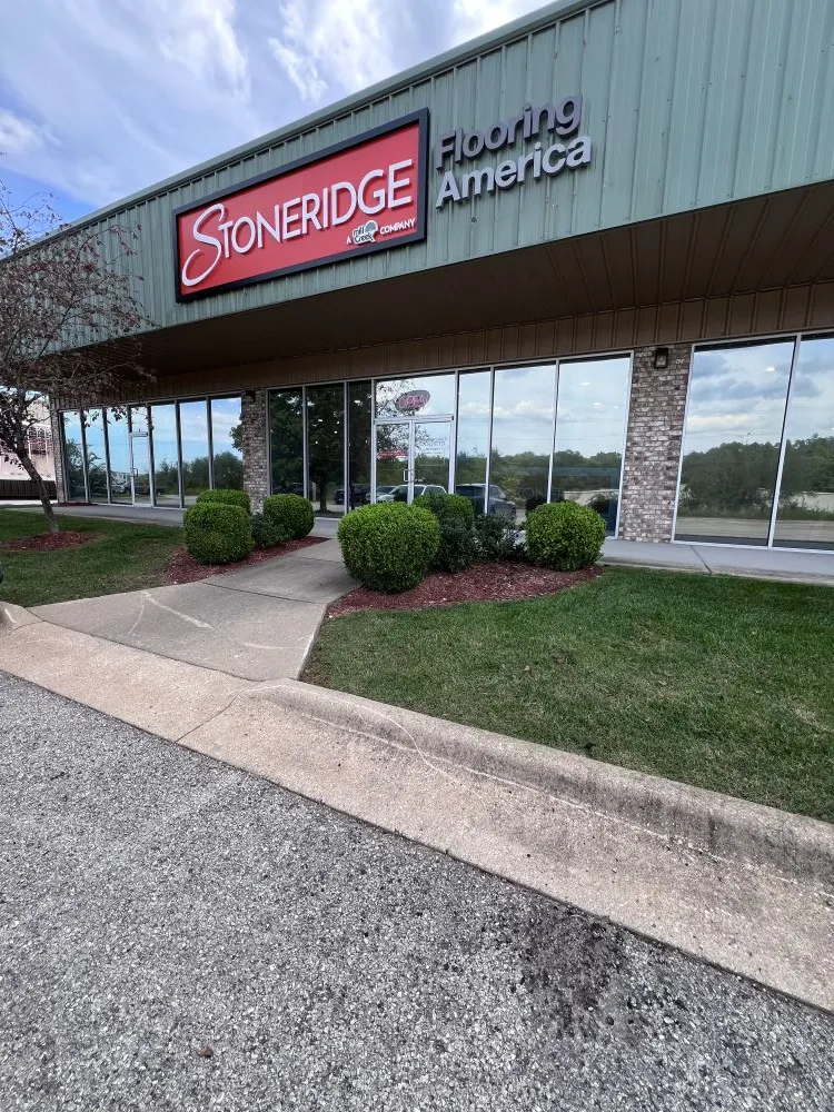 Stoneridge Flooring America's Branson showroom exterior